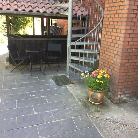 Selvbetjent Lejlighed I Centrum Ved Aen Apartment รีเบอ ภายนอก รูปภาพ